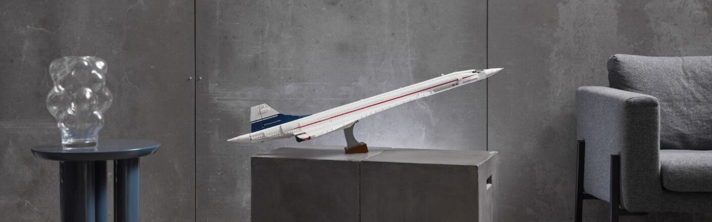 LEGO Icons 10318 Concorde: Experience the Supersonic Journey!
