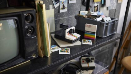 LEGO Polaroid OneStep SX-70 Camera Set: Capture Your Nostalgia
